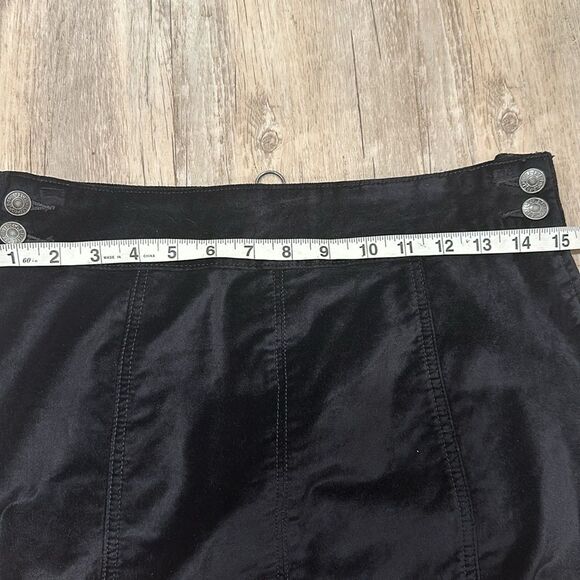Free People Black Velvet Side Button Mini Skirt Size 29 Back Pull Zip - Picture 9 of 12